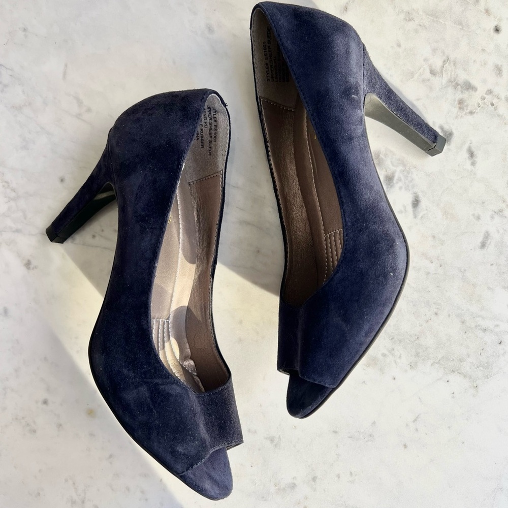 Easy Spririt Peep Toe Suede Heels